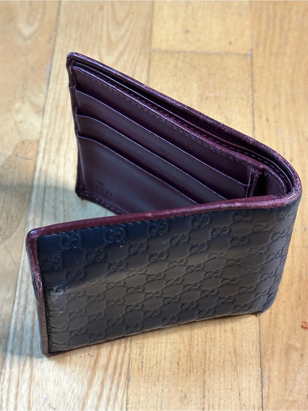 Gucci Navy & Burgundy Microguccissima GG Leather Bifold Wallet